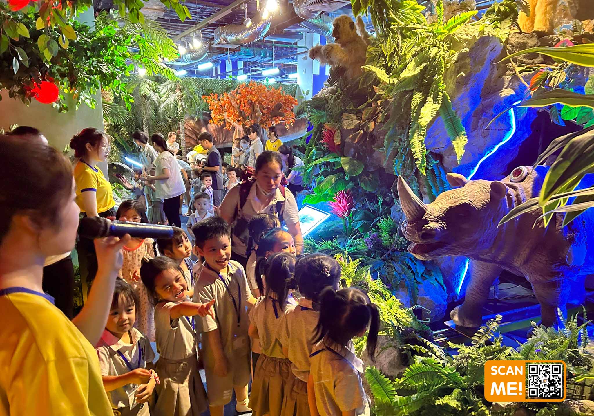 Giá vé khu Kidzone và công viên khủng long Royal City